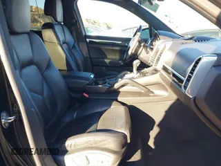 2014 Porsche Cayenne Diesel with VIN WP1AF2A20ELA35222, listed as a IAAI auction lot 41860957 with 124,530 mi miles and . Bid and sale history available at DreamBid. Image 5.