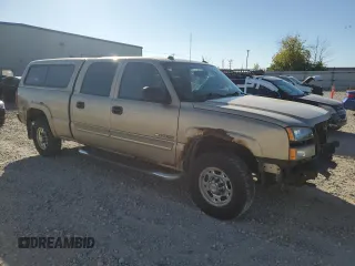 2005 Chevrolet Silverado 1500HD LS z VIN 1GCGK13U75F860057, wystawiony jako Copart lot #73538504 z przebiegiem 135 742 mil mil oraz Czysty tytuł • Clean title. Historia ofert i sprzedaży dostępna na DreamBid. Obrazek 4.