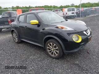 2015 Nissan Juke SV z VIN JN8AF5MV6FT555181, wystawiony jako IAAI lot #42261053 z przebiegiem 167 587 mil mil oraz . Historia ofert i sprzedaży dostępna na DreamBid. Obrazek 1.