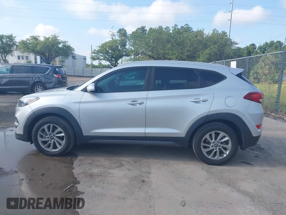2016 Hyundai Tucson Limited with VIN KM8J33A25GU227907, listed as a IAAI auction lot 42211605 with 142,578 mi miles. Bid and sale history available at carsss.com. Image 14.