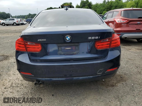 2013 BMW 3 Series 328i xDrive z VIN WBA3B5C59DF596737, wystawiony jako Copart lot #64433395 z przebiegiem 76 417 mil mil oraz Czysty tytuł • Clean title. Historia ofert i sprzedaży dostępna na DreamBid. Obrazek 6.