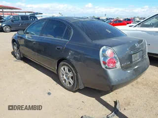 2006 Nissan Altima 2.5 with VIN 1N4AL11D46N399483, listed as a IAAI auction lot 41684464 with 126,170 mi miles. Bid and sale history available at carsss.com. Image 3.