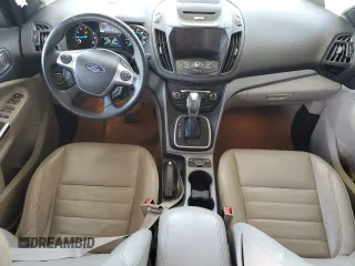 2014 Ford Escape SE z VIN 1FMCU0GX9EUA89793, wystawiony jako Copart lot #53558605 z przebiegiem 59 932 mil mil oraz Szkoda całkowita • Salvage title. Historia ofert i sprzedaży dostępna na DreamBid. Obrazek 8.