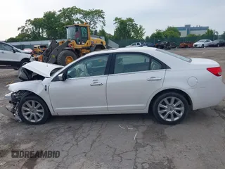 2012 Lincoln MKZ with VIN 3LNHL2GC8CR803337, listed as a IAAI auction lot 42338288 with Not provided miles and . Bid and sale history available at DreamBid. Image 15.