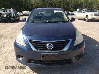 2014 Nissan Versa SV with VIN 3N1CN7APXEK439079, listed as a Copart auction lot 53649745 with 165,442 mi miles and Clean Title. Bid and sale history available at carsss.com. Image 5.