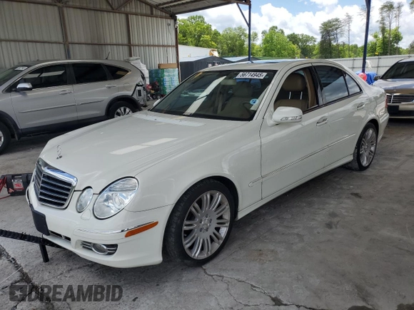 2008 Mercedes-Benz E 350 Luxury z VIN WDBUF56X18B271715, wystawiony jako Copart lot #56714945 z przebiegiem 120 811 mil mil oraz Szkoda całkowita • Salvage title. Historia ofert i sprzedaży dostępna na DreamBid. Obrazek 1.
