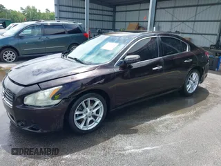 2011 Nissan Maxima SV z VIN 1N4AA5AP4BC806912, wystawiony jako IAAI lot #42374476 z przebiegiem 141 106 mil mil oraz . Historia ofert i sprzedaży dostępna na DreamBid. Obrazek 2.