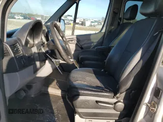 2016 Mercedes-Benz Sprinter with VIN WDZPE7DD6GP212117, listed as a Copart auction lot 43989545 with 137,194 mi miles and Clean Title. Bid and sale history available at DreamBid. Image 7.