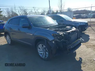 2021 Volkswagen Atlas SE z VIN 1V2JE2CA6MC219358, wystawiony jako IAAI lot #41706051 z przebiegiem 48 622 mil mil oraz . Historia ofert i sprzedaży dostępna na DreamBid. Obrazek 1.