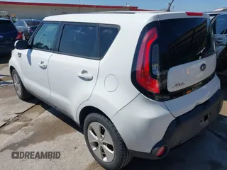 2014 Kia Soul with VIN KNDJN2A2XE7078804, listed as a IAAI auction lot 42095022 with 153,536 mi miles. Bid and sale history available at carsss.com. Image 3.