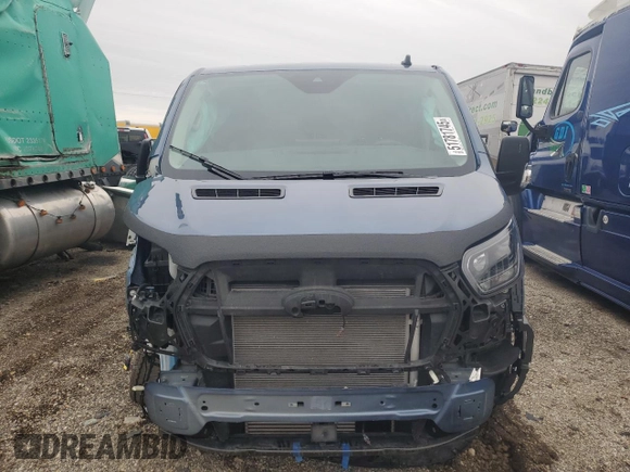 2024 Ford Transit Cargo z VIN 1FTBW2YG1RKB57199, wystawiony jako Copart lot #51781745 z przebiegiem 1 812 mil mil oraz Szkoda całkowita • Salvage title. Historia ofert i sprzedaży dostępna na DreamBid. Obrazek 5.