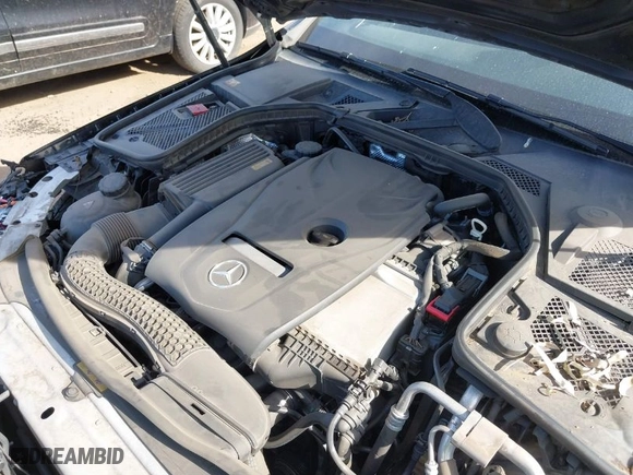 2015 Mercedes-Benz C-Class C 300 Luxury with VIN 55SWF4KB0FU026332, listed as a IAAI auction lot 41634926 with 87,317 mi miles. Bid and sale history available at carsss.com. Image 10.