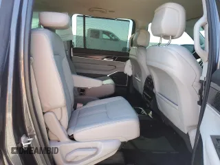 2024 Jeep Wagoneer Series II with VIN 1C4SJUBPXRS105007, listed as a Copart auction lot 55486705 with 36,344 mi miles and Salvage title. Bid and sale history available at DreamBid. Image 11.