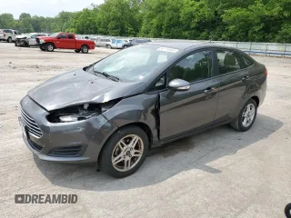2018 Ford Fiesta SE z VIN 3FADP4BJ5JM136073, wystawiony jako Copart lot #59774645 z przebiegiem 47 500 mil mil oraz Szkoda całkowita • Salvage title. Historia ofert i sprzedaży dostępna na DreamBid. Obrazek 1.