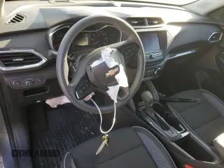 2022 Chevrolet TrailBlazer LT with VIN KL79MRSLXNB010454, listed as a Copart auction lot 84032814 with 38,500 mi miles and Salvage Title. Bid and sale history available at carsss.com. Image 8.