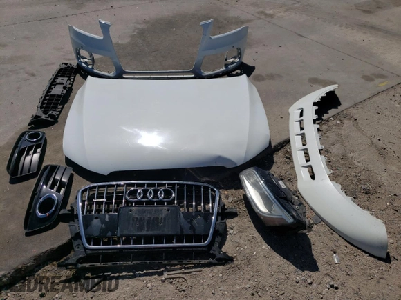 2014 Audi Q5 Premium Plus with VIN WA1LFAFPXEA057288, listed as a Copart auction lot 52636095 with 133,401 mi miles and Salvage Title. Bid and sale history available at carsss.com. Image 13.
