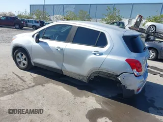 2019 Chevrolet Trax LS with VIN 3GNCJKSB3KL261348, listed as a IAAI auction lot 41933143 with 58,202 mi miles. Bid and sale history available at carsss.com. Image 3.