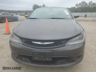 2015 Chrysler 200 S with VIN 1C3CCCBB9FN680212, listed as a Copart auction lot 71254754 with 197,179 mi miles and Salvage Title. Bid and sale history available at carsss.com. Image 5.