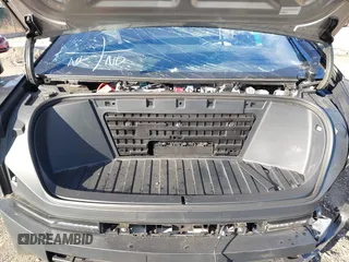 2024 Tesla Cybertruck z VIN 7G2CEHED5RA015790, wystawiony jako IAAI lot #41587683 z przebiegiem 5 867 mil mil oraz . Historia ofert i sprzedaży dostępna na DreamBid. Obrazek 10.