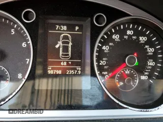 2015 Volkswagen CC R-Line with VIN WVWBP7AN0FE804012, listed as a Copart auction lot 70457953 with 98,798 mi miles. Bid and sale history available at carsss.com. Image 9.