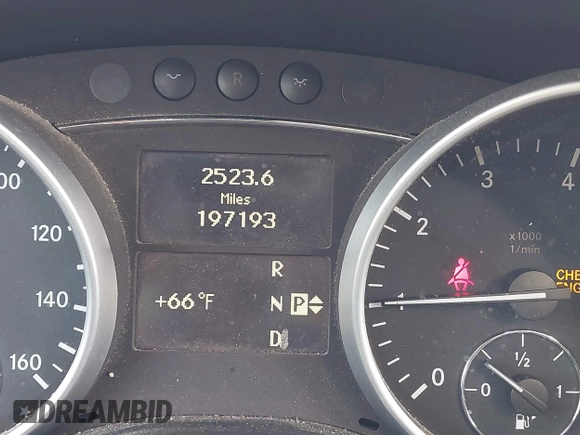 2011 Mercedes-Benz M 350 with VIN 4JGBB8GB4BA633067, listed as a IAAI auction lot 42127228 with 197,193 mi miles and . Bid and sale history available at DreamBid. Image 15.