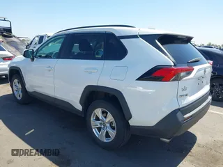 2021 Toyota RAV4 XLE with VIN 2T3P1RFV5MC152149, listed as a IAAI auction lot 42588310 with 41,075 mi miles and . Bid and sale history available at DreamBid. Image 3.