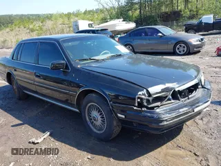 1992 Lincoln Continental with VIN 1LNLM9749NY670102, listed as a IAAI auction lot 41968015 with Not Provided miles and . Bid and sale history available at DreamBid. Image 1.
