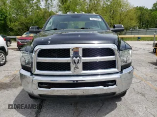 2018 Ram 2500 Tradesman z VIN 3C6UR5CJ4JG289185, wystawiony jako Copart lot #55427695 z przebiegiem 90 809 mil mil oraz Szkoda całkowita • Salvage title. Historia ofert i sprzedaży dostępna na DreamBid. Obrazek 5.