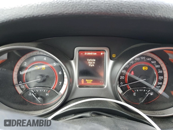 2018 Dodge Journey Crossroad with VIN 3C4PDDGG3JT219584, listed as a Copart auction lot 53257595 with 212,649 mi miles and Salvage Title. Bid and sale history available at DreamBid. Image 9.