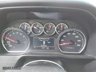 2019 Chevrolet Silverado 1500 RST with VIN 3GCUYEEDXKG179469, listed as a IAAI auction lot 41572310 with 68,000 mi miles. Bid and sale history available at carsss.com. Image 7.