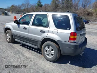2006 Ford Escape XLS with VIN 1FMYU92Z06KA54222, listed as a IAAI auction lot 41819204 with 145,253 mi miles. Bid and sale history available at carsss.com. Image 3.