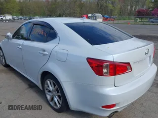 2011 Lexus IS 250 with VIN JTHCF5C28B2035154, listed as a IAAI auction lot 39338816 with 158,574 mi miles and . Bid and sale history available at DreamBid. Image 3.