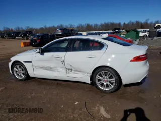 2019 Jaguar XE 25t Premium with VIN SAJAJ4FX2KCP45087, listed as a Copart auction lot 39395124 with 34,035 mi miles. Bid and sale history available at carsss.com. Image 2.
