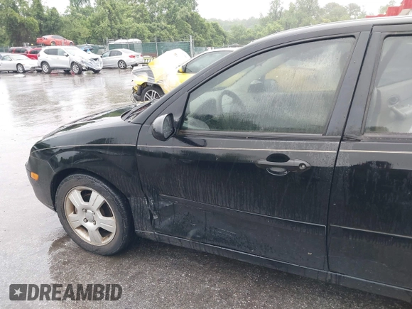 2005 Ford Focus S with VIN 1FAHP34N55W199644, listed as a IAAI auction lot 42351890 with 179,365 mi miles and . Bid and sale history available at DreamBid. Image 6.