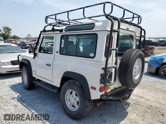 1997 Land Rover Defender with VIN SALDV3241VA126530, listed as a Copart auction lot 57291725 with Not provided miles and Clean title. Bid and sale history available at DreamBid. Image 2.