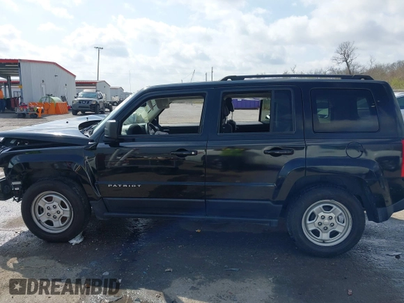 2016 Jeep Patriot Sport с VIN 1C4NJPBA2GD553995, выставлен на аукционе IAAI как лот 41753585 с пробегом 57 317 миль миль и . История ставок и продаж доступна на DreamBid. Изображение 15.