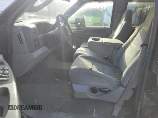 2003 Ford F-450 XL with VIN 1FDXW46P13EC18704, listed as a Copart auction lot 73657814 with 153,552 mi miles and Salvage Title. Bid and sale history available at carsss.com. Image 7.