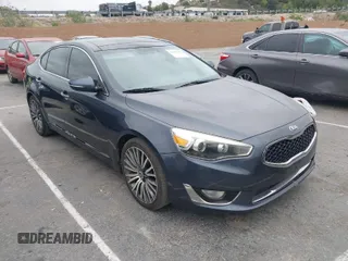 2014 Kia Cadenza Premium with VIN KNALN4D70E5123379, listed as a IAAI auction lot 42047483 with 182,847 mi miles. Bid and sale history available at carsss.com. Image 1.