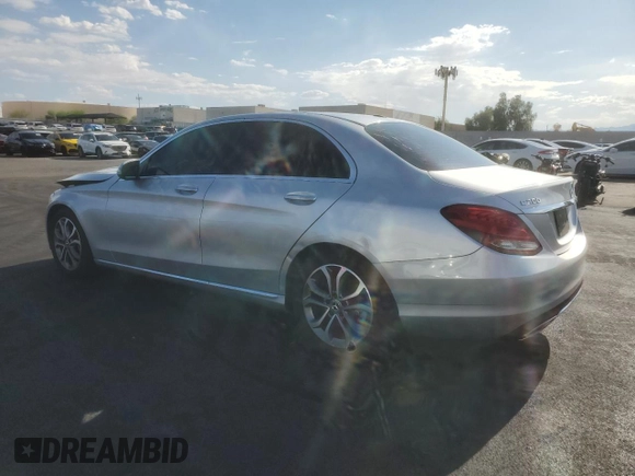 2018 Mercedes-Benz C 300 с VIN 55SWF4JB8JU258588, выставлен на аукционе Copart как лот 60350455 с пробегом 89 500 миль миль и Списание • Salvage title. История ставок и продаж доступна на DreamBid. Изображение 2.