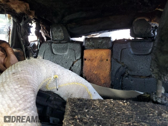 2016 Jeep Cherokee Altitude z VIN 1C4PJMCB7GW218718, wystawiony jako Copart lot #59789355 z przebiegiem Nie podano mil oraz Nie do naprawy • Non repairable. Historia ofert i sprzedaży dostępna na DreamBid. Obrazek 10.