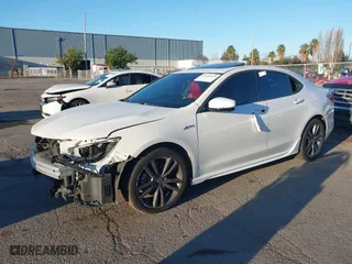 2018 Acura TLX w/A-SPEC Pkg with VIN 19UUB3F65JA006897, listed as a IAAI auction lot 41424039 with 1 mi miles. Bid and sale history available at carsss.com. Image 17.