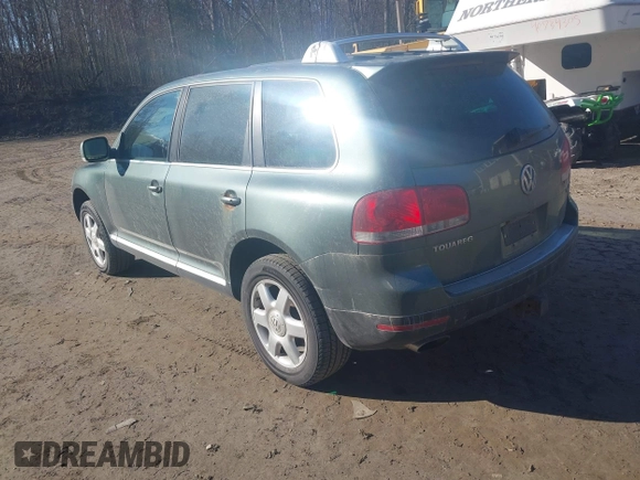 2005 Volkswagen Touareg 4.2L V8 with VIN WVGZM77L25D079655, listed as a IAAI auction lot 42033696 with 187,389 mi miles and . Bid and sale history available at DreamBid. Image 3.