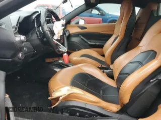 2018 Ferrari 488 z VIN ZFF80AMA6J0231516, wystawiony jako Copart lot #79886954 z przebiegiem Nie podano mil oraz Szkody całkowita. Historia ofert i sprzedaży dostępna na DreamBid. Obrazek 7.