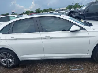 2024 Volkswagen Jetta SE with VIN 3VW7M7BU4RM097738, listed as a IAAI auction lot 42582290 with 2,598 mi miles and . Bid and sale history available at DreamBid. Image 13.