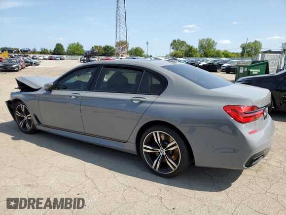 2018 BMW 7 Series 750i with VIN WBA7F0C55JGM22484, listed as a Copart auction lot 67475724 with 40,048 mi miles and Salvage Title. Bid and sale history available at carsss.com. Image 2.