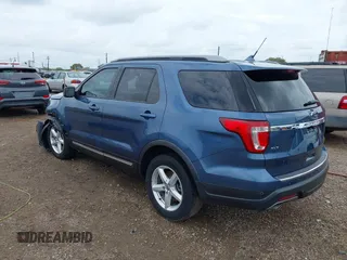 2018 Ford Explorer XLT z VIN 1FM5K7D88JGA79673, wystawiony jako IAAI lot #42638376 z przebiegiem 68 710 mil mil oraz . Historia ofert i sprzedaży dostępna na DreamBid. Obrazek 3.