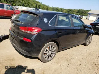 2019 Hyundai Elantra GT with VIN KMHH35LE2KU102860, listed as a Copart auction lot 70044794 with 105,092 mi miles and Salvage Title. Bid and sale history available at carsss.com. Image 3.