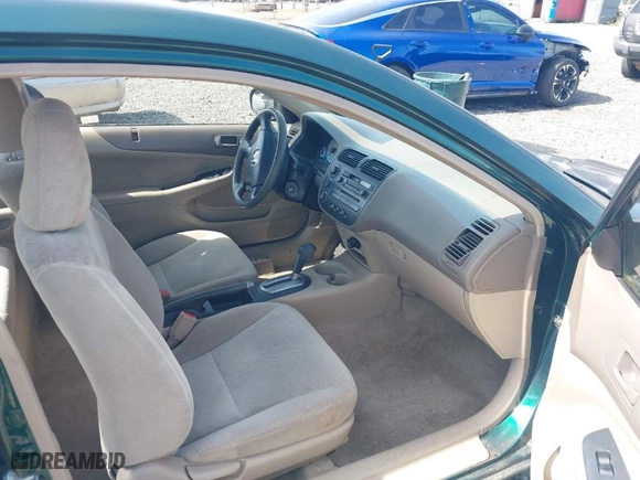 2001 Honda Civic LX with VIN 1HGEM22571L002893, listed as a IAAI auction lot 41926241 with 163,125 mi miles. Bid and sale history available at carsss.com. Image 5.