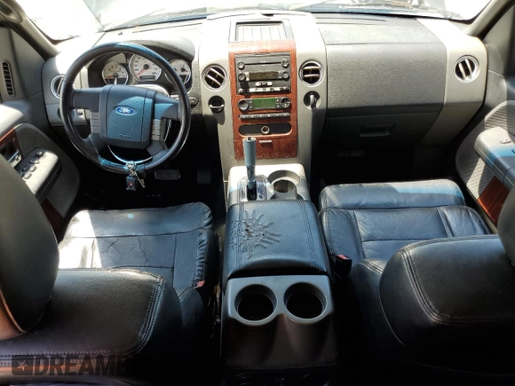 2005 Ford F-150 XLT с VIN 1FTPW12535FA82693, выставлен на аукционе Copart как лот 62860105 с пробегом Не указан миль и Чистый • Clean title. История ставок и продаж доступна на DreamBid. Изображение 8.