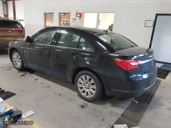 2014 Chrysler 200 LX with VIN 1C3CCBAB8EN205774, listed as a IAAI auction lot 40958847 with 156,077 mi miles. Bid and sale history available at carsss.com. Image 3.